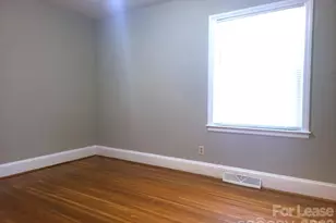 3731 Dresden Dr E, Charlotte, NC 28205 - Photo 7