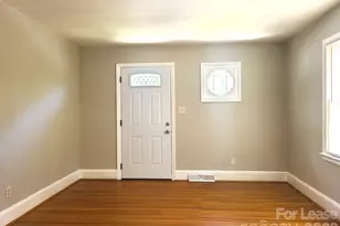3731 Dresden Dr E, Charlotte, NC 28205 - Photo 5