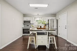 2540 Elmin St, Charlotte, NC 28208 - Photo 7