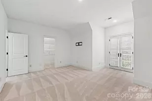 703 Sainte Rose Ln, Charlotte, NC 28226 - Photo 29