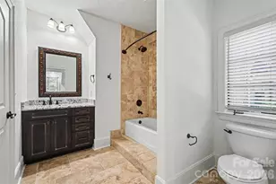 703 Sainte Rose Ln, Charlotte, NC 28226 - Photo 31