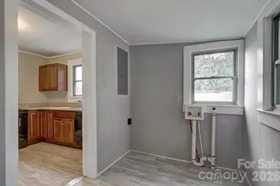 431 W Statesville Ave, Mooresville, NC 28115 - Photo 17