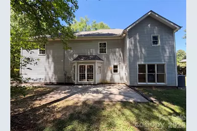 4554 Strangford Avenue, Charlotte, NC 28215 - Photo 5
