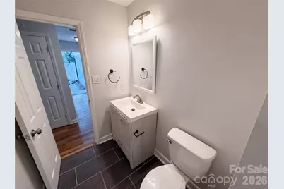 4554 Strangford Avenue, Charlotte, NC 28215 - Photo 19