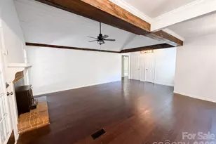 6727 Glenmoor Dr, Charlotte, NC 28214 - Photo 5