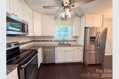 6727 Glenmoor Drive, Charlotte, NC 28214 - Photo 7
