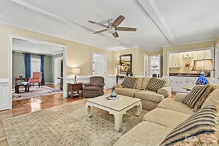 7933 Sunnyvale Ln, Charlotte, NC 28210 - Photo 11