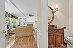 7933 Sunnyvale Ln, Charlotte, NC 28210 - Photo 9