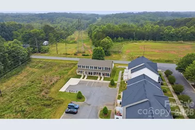 1629 Oak Leaf Drive, Hickory, NC 28601 - Photo 25