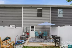 1629 Oak Leaf Dr, Hickory, NC 28601 - Photo 19