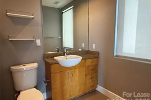 333 W Trade St, Charlotte, NC 28202 - Photo 9