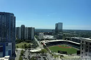333 W Trade St, Charlotte, NC 28202 - Photo 11