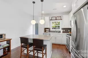 715 E 28th St, Charlotte, NC 28205 - Photo 13