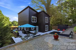 715 E 28th St, Charlotte, NC 28205 - Photo 17