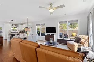 715 E 28th St, Charlotte, NC 28205 - Photo 3