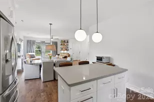 715 E 28th St, Charlotte, NC 28205 - Photo 11
