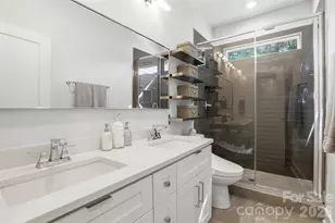 715 E 28th St, Charlotte, NC 28205 - Photo 23