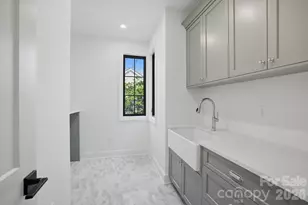 3028 Eastham Ln, Charlotte, NC 28209 - Photo 27