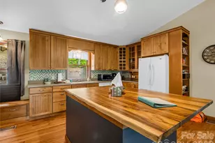 122 Raptor Ct, Lake Lure, NC 28746 - Photo 11