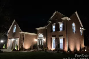3009 Planters Walk Ct, Charlotte, NC 28210 - Photo 3