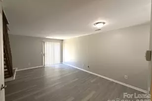4042 Briarhill Dr, Charlotte, NC 28215 - Photo 5