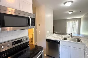 4042 Briarhill Dr, Charlotte, NC 28215 - Photo 3