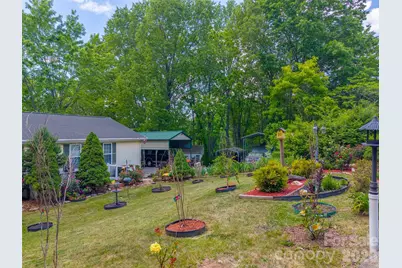 90, 60 & 132 Hennessee Street, Clyde, NC 28721 - Photo 27