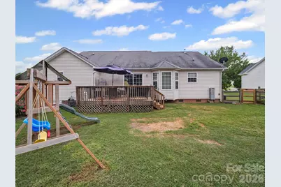 2017 Longhorn Drive, Dallas, NC 28034 - Photo 31