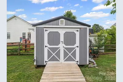 2017 Longhorn Drive, Dallas, NC 28034 - Photo 29