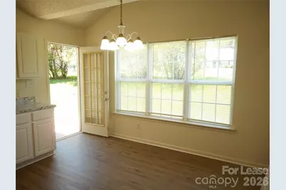 5901 Meadow Hill Drive, Charlotte, NC 28212 - Photo 7