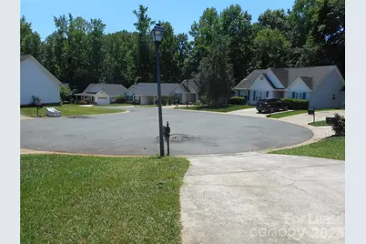 5901 Meadow Hill Drive, Charlotte, NC 28212 - Photo 17