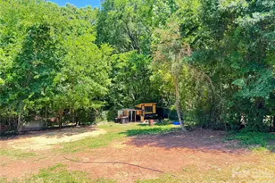 704 Morningside Dr, Mount Holly, NC 28120 - Photo 21