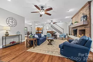 16105 Langston Dr, Charlotte, NC 28278 - Photo 13