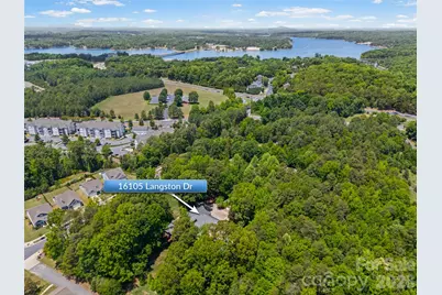 16105 Langston Drive, Charlotte, NC 28278 - Photo 47