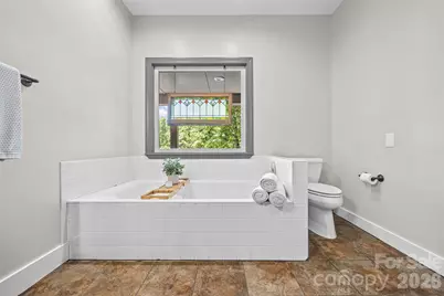 16105 Langston Drive, Charlotte, NC 28278 - Photo 23