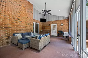 16105 Langston Dr, Charlotte, NC 28278 - Photo 35