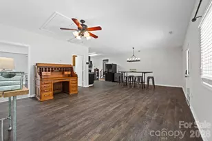 16105 Langston Dr, Charlotte, NC 28278 - Photo 31