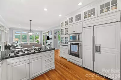 15901 Riverpointe Drive, Charlotte, NC 28278 - Photo 9