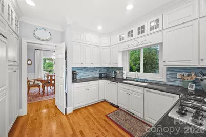15901 Riverpointe Drive, Charlotte, NC 28278 - Photo 7