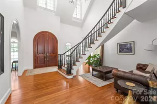 5400 Challisford Ln, Charlotte, NC 28226 - Photo 3