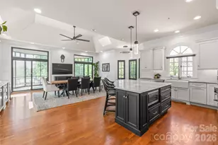 5400 Challisford Ln, Charlotte, NC 28226 - Photo 5