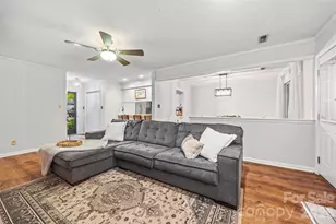 122 Foxwood Village Dr, Fort Mill, SC 29715 - Photo 7