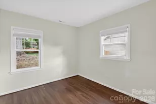 6912 Woodstock Dr, Charlotte, NC 28210 - Photo 23