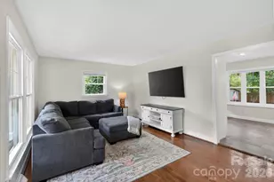 6912 Woodstock Dr, Charlotte, NC 28210 - Photo 5