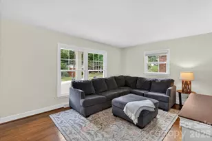 6912 Woodstock Dr, Charlotte, NC 28210 - Photo 7