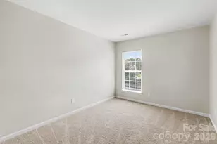 6325 Linda Vista Ln, Charlotte, NC 28216 - Photo 19