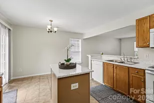 6325 Linda Vista Ln, Charlotte, NC 28216 - Photo 11