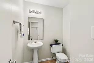 6325 Linda Vista Ln, Charlotte, NC 28216 - Photo 13