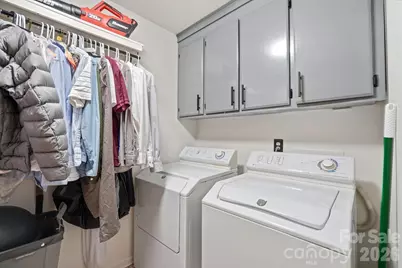 7045 Burlwood Road, Charlotte, NC 28211 - Photo 23