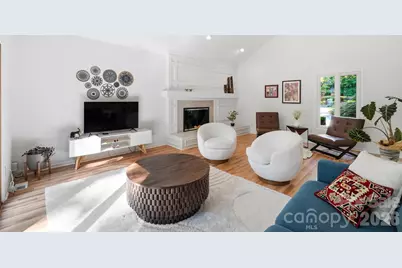 7045 Burlwood Road, Charlotte, NC 28211 - Photo 11
